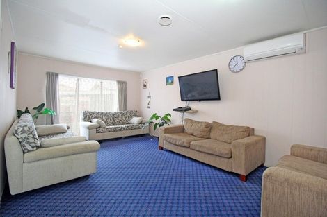 Photo of property in 29 Court Town Close, Mangere, Auckland, 2022