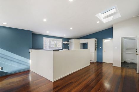 Photo of property in 33 Beulah Avenue, Rothesay Bay, Auckland, 0630