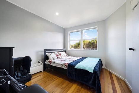 Photo of property in 53 Chorley Avenue, Massey, Auckland, 0614
