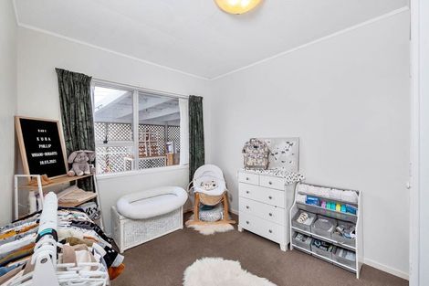 Photo of property in 2 Silverstone Place, Henderson, Auckland, 0612