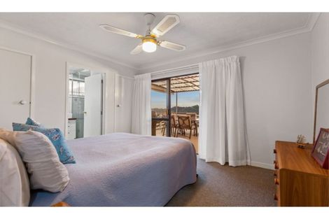 Photo of property in 70 Pemberton Avenue, Bayview, Auckland, 0629