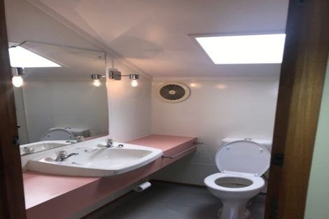 Photo of property in 34 Grove Road, Kelburn, Wellington, 6012