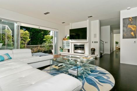 Photo of property in 3/37 Clifton Road, Hauraki, Auckland, 0622