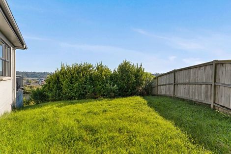 Photo of property in 11 Mauku Lane, Greenhithe, Auckland, 0632