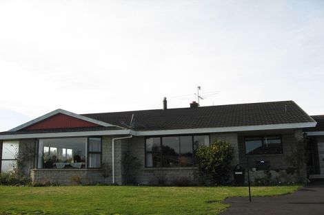 Photo of property in 15 Waterford Drive, Winton, 9720