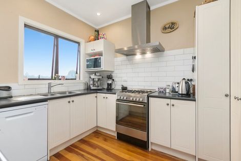Photo of property in 512 Welcome Bay Road, Welcome Bay, Tauranga, 3175
