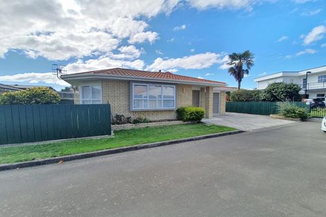 Photo of property in 24b Haydon Street, Roslyn, Palmerston North, 4414