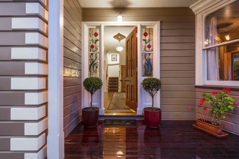 Photo of property in 16 Godley Quay, Lyttelton, 8082