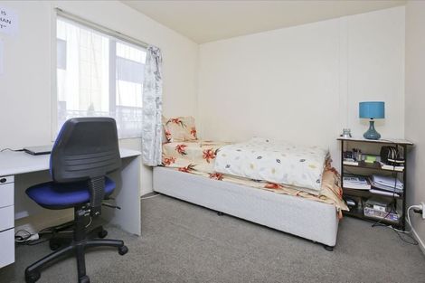 Photo of property in Emery Gardens, 5/4 Ambrico Place, New Lynn, Auckland, 0600