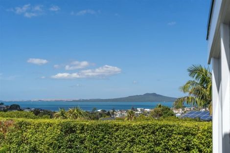 Photo of property in 109 East Coast Road, Castor Bay, Auckland, 0620