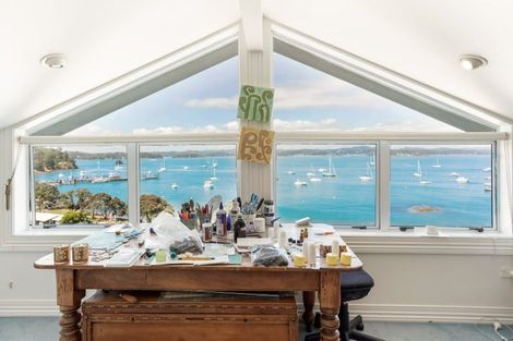 Photo of property in 27 Wellington Street, Russell, 0202