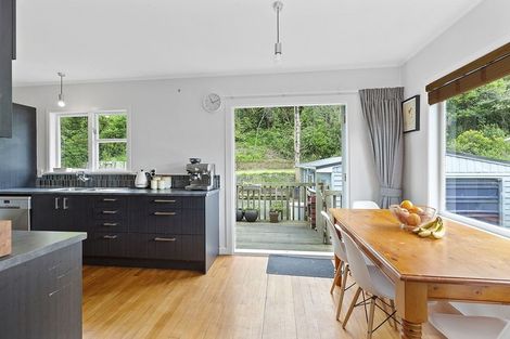 Photo of property in 62 Chester Road, Tawa, Wellington, 5028