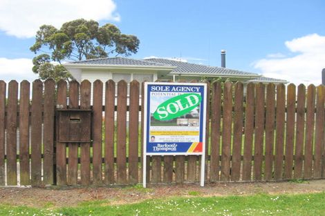 Photo of property in 38 Edinburgh Avenue, Rosehill, Papakura, 2113