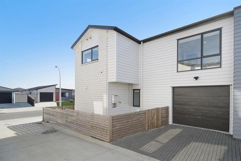 Photo of property in 20 Survila Street, Takanini, 2110