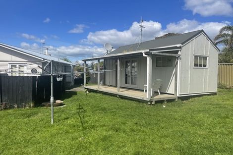 Photo of property in 12 Coniston Avenue, Te Atatu South, Auckland, 0610