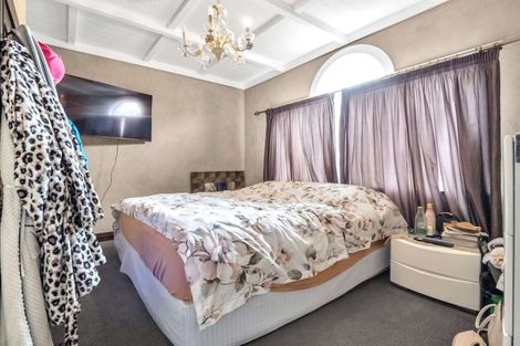 Photo of property in 190 Great South Road, Huntly, 3700