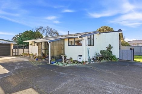 Photo of property in 33 Tongariro Street, Castlecliff, Whanganui, 4501
