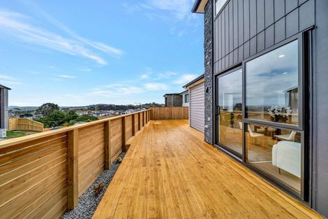 Photo of property in 1 Verdant View Avenue, Flat Bush, Auckland, 2019