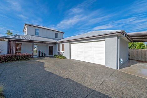 Photo of property in 16 Caulfield Place, Pukehangi, Rotorua, 3015