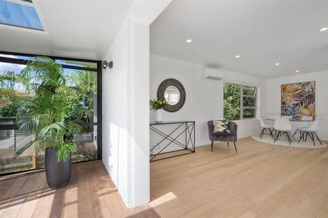Photo of property in 1/240 Hurstmere Road, Takapuna, Auckland, 0622