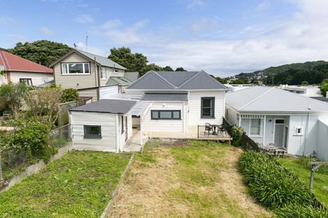 Photo of property in 62 Herald Street, Berhampore, Wellington, 6023