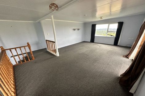 Photo of property in 846 Kaka Road, Okoki, Urenui, 4375