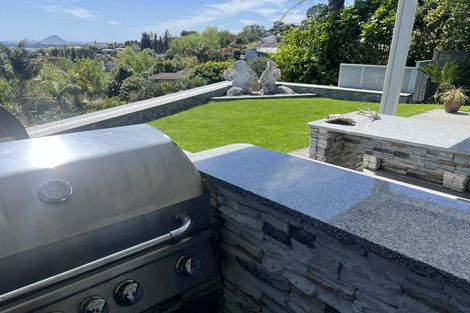 Photo of property in 34 Holcombrooke Lane, Welcome Bay, Tauranga, 3175