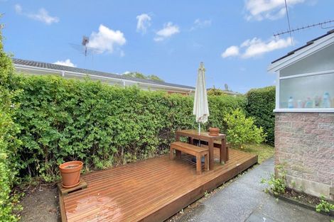 Photo of property in 2/14 Shakespeare Road, Milford, Auckland, 0620