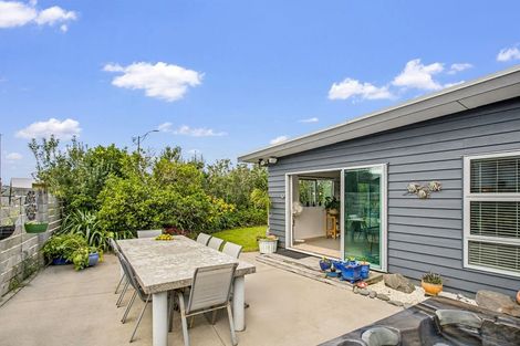 Photo of property in 5 Debenham Drive, Whitianga, 3510