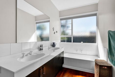 Photo of property in 1048 Normanby Road, Manaia, Hawera, 4678