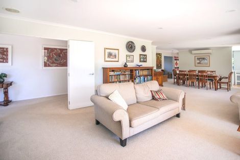 Photo of property in 73 Kotuku Drive, Paraparaumu Beach, Paraparaumu, 5032