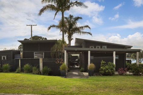 Photo of property in 32 Roretana Drive, Athenree, Waihi Beach, 3177