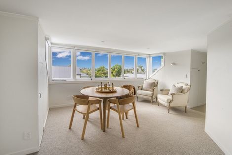 Photo of property in 126 Calliope Road, Stanley Point, Auckland, 0624