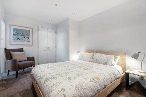 Photo of property in Piermont Apartments, 8b/82 Cable Street, Te Aro, Wellington, 6011