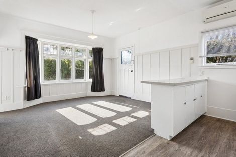 Photo of property in 1/24 North Avon Road, Richmond, Christchurch, 8013