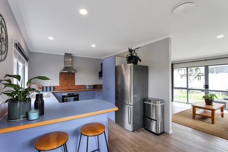 Photo of property in 17 Edward Payton Grove, Pukehangi, Rotorua, 3015