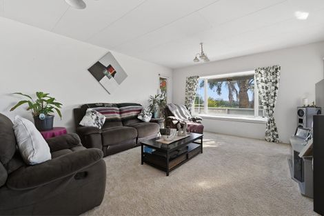 Photo of property in 9 Te Arawa Place, Welcome Bay, Tauranga, 3112