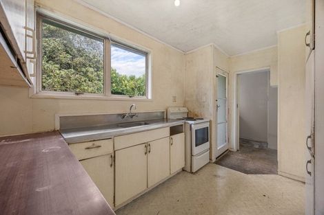 Photo of property in 9 Ascot Avenue, Henderson, Auckland, 0610