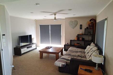 Photo of property in 181 Burswood Drive, Burswood, Auckland, 2013
