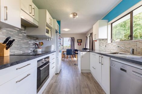 Photo of property in 79 Aorangi Road, Paraparaumu, 5032