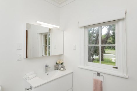 Photo of property in 122 Stout Street, Whataupoko, Gisborne, 4010