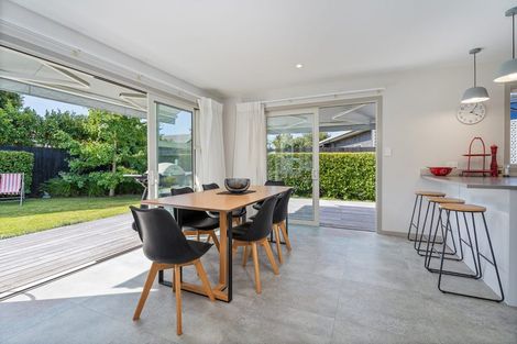 Photo of property in 15 Admiral Drive, Cooks Beach, Whitianga, 3591