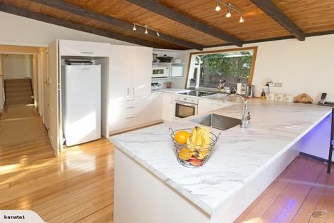 Photo of property in 193 Wade River Road, Wade Heads, Whangaparaoa, 0932