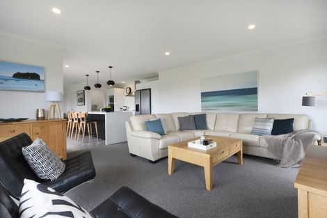 Photo of property in 2 Shea Lane, Pyes Pa, Tauranga, 3112