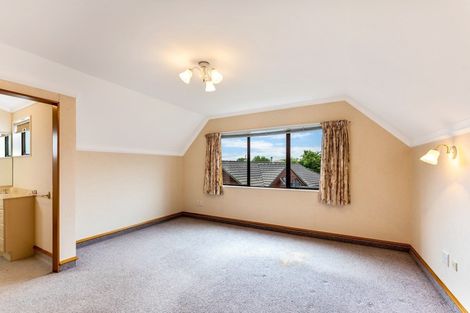 Photo of property in 26 Comeskey Grove, Elderslea, Upper Hutt, 5018
