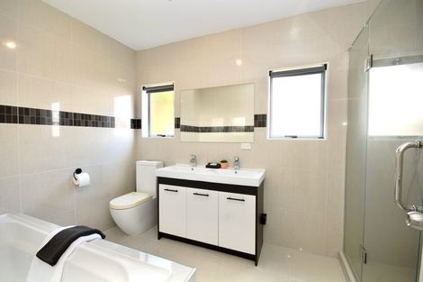 Photo of property in 21 Kia Ora Road, Beach Haven, Auckland, 0626