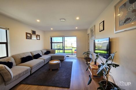 Photo of property in 4 Coast Garden Drive, Hobsonville, Auckland, 0616