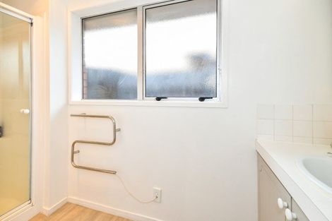 Photo of property in 2/15 East Street, Papakura, 2110