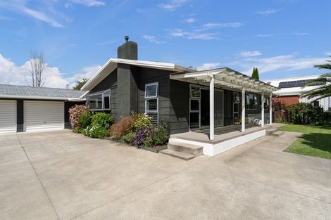 Photo of property in 10 Taylor Street, Cambridge, 3434