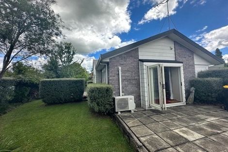 Photo of property in 54 Browning Street, Leamington, Cambridge, 3432